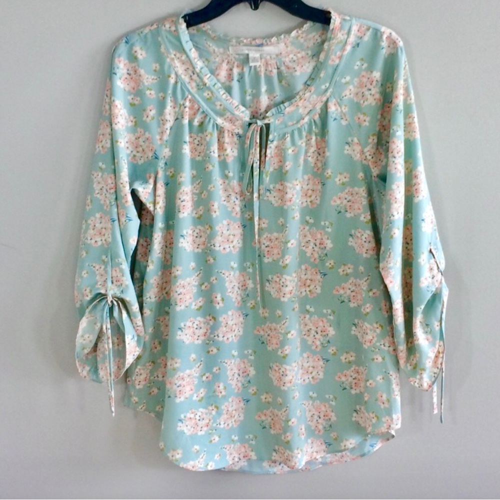 Lauren Conrad Soft Floral Pastel Blouse